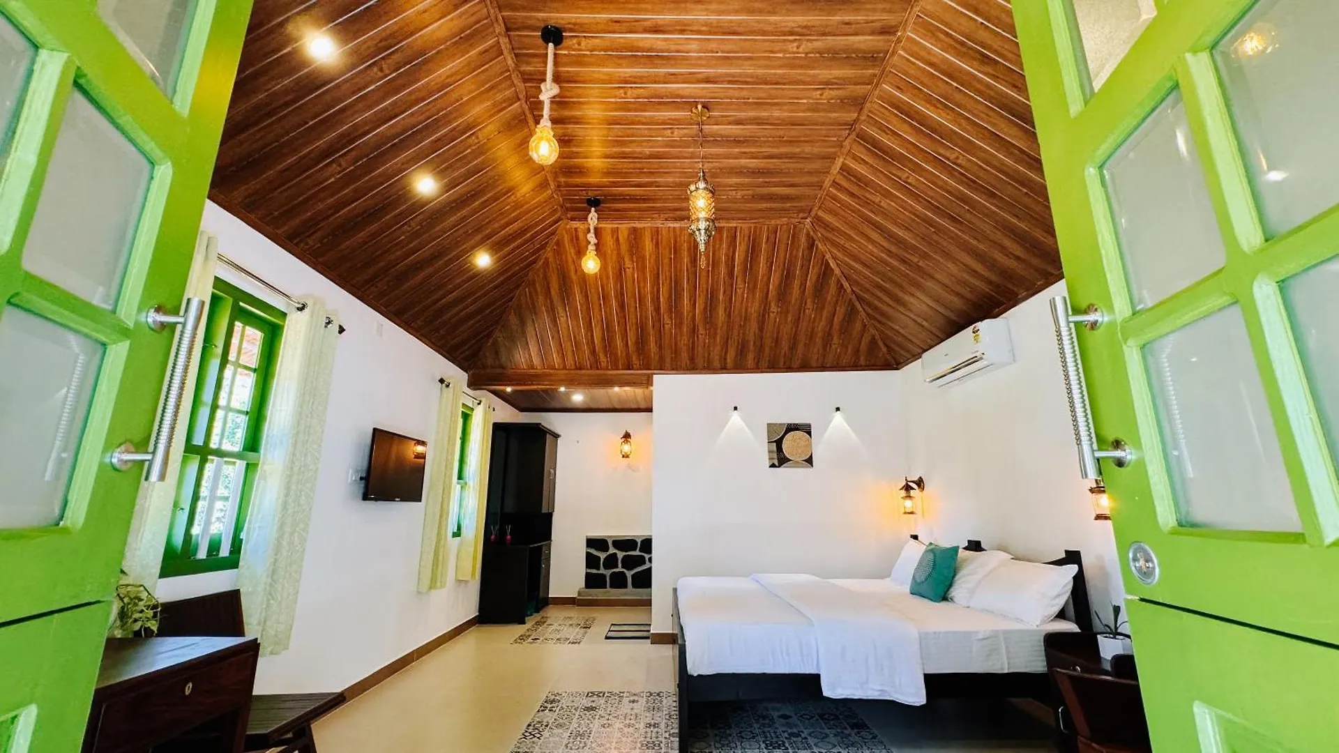 Calm Shack - 2 Bedroom-Boutique Farm Stay Munnar 0*,