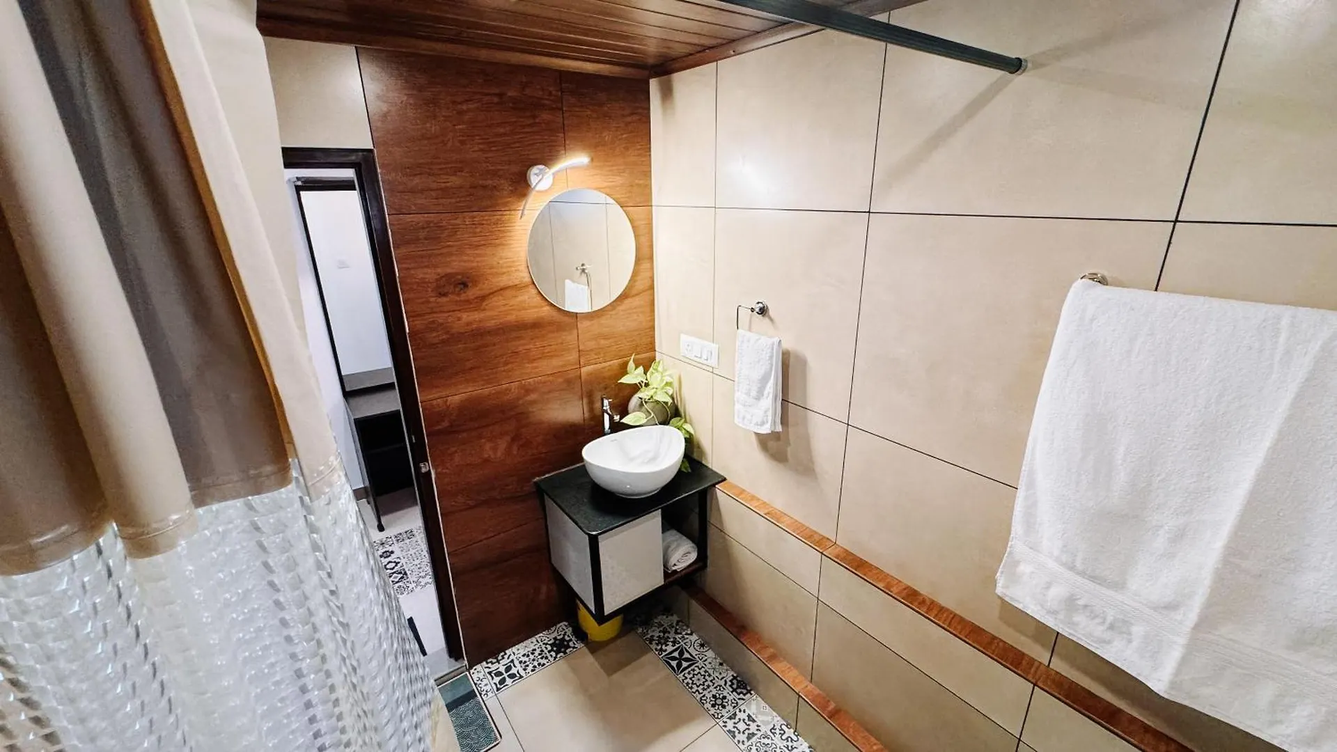 Calm Shack - 2 Bedroom-Boutique Farm Stay Munnar