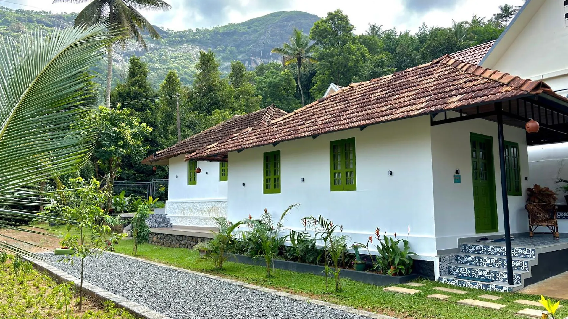 Calm Shack - 2 Bedroom-Boutique Farm Stay Munnar 0*,